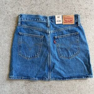 Levi’s icon denim mini skirt NWT